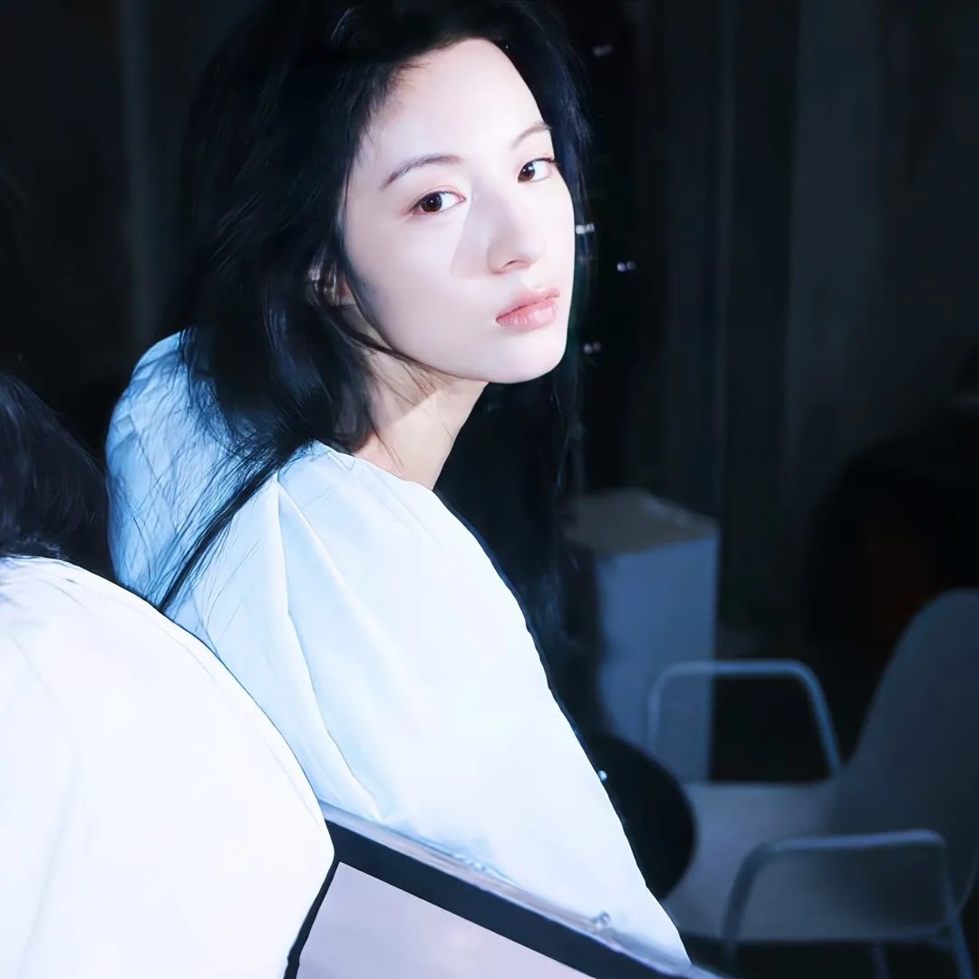 哥斯拉对美加洛